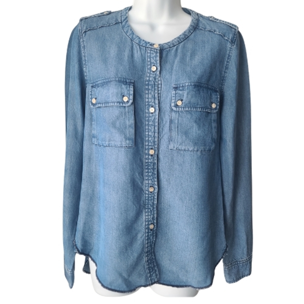 Wilfred Aritzia Button Up Chambray Denim Shirt Blouse Sz XS Frayed Hem Western
